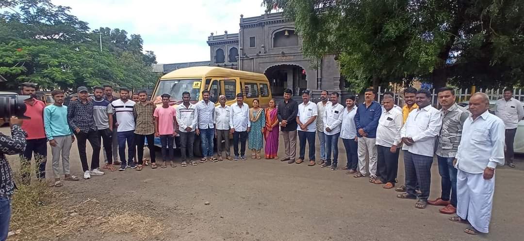 माझी माणस माझी जबाबदारी” संकल्पनेतून जेजुरीत लसीकरणास सुरुवात