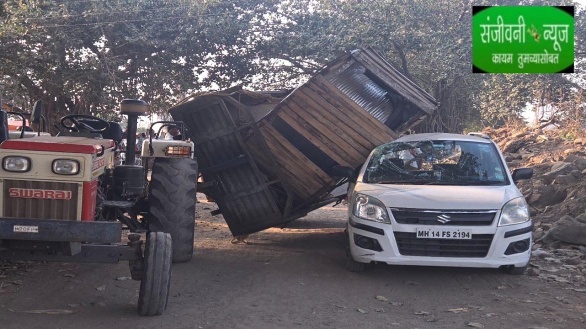 अयो!!!!                    चार चाकी गाडीवर पडला ट्रॅक्टर टेलर;पुरंदर तालुक्याच्या “या” गावातील भयानक घटना